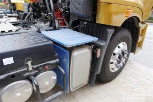 华菱 汉马H7重卡 460马力 6X4 国五牵引车(HN4250H46C4M5)