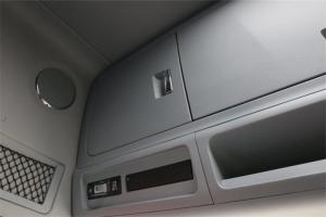 东风商用车 新天龙KL重卡 465马力 6X4 国五牵引车(2.87速比)(DFH4250D)
