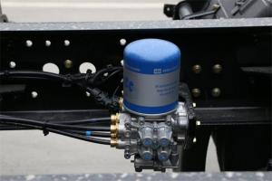 东风商用车 新天龙KL重卡 465马力 6X4 国五牵引车(2.87速比)(DFH4250D)