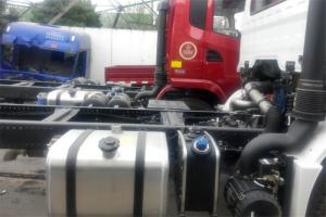 大运 N6中卡 180马力 4X2 国五6.2米栏板载货车(玉柴)(435后桥)(CGC1160D5BADA)