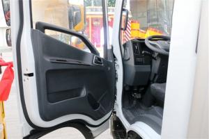 跃进 快运C500-33 150马力 国五4.18米单排厢式轻卡(SH5042XXYZFDCWZ3)
