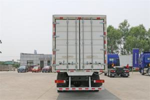 福田 欧曼新ETX 6系重卡 280马力 8X2 国五9.6米厢式载货车(BJ5313XXY-AC)