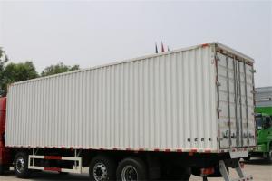 福田 欧曼新ETX 6系重卡 280马力 8X2 国五9.6米厢式载货车(BJ5313XXY-AC)