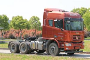联合卡车 U系重卡 550马力 6×4 国五牵引车（QCC4252D654-3）