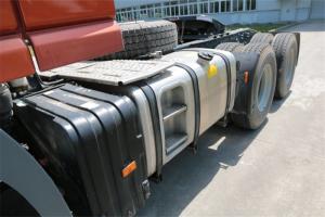 联合卡车 U系重卡 530马力 6×4 国五牵引车 (QCC4252D654-6)