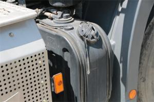 联合卡车 U系重卡 530马力 6×4 国五牵引车 (QCC4252D654-6)
