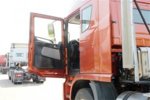 联合卡车 U440重卡 440马力 6X4 国五LNG牵引车(速比3.7)(QCC4252N654-1)