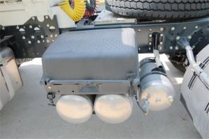 联合卡车 E370重卡 370马力 6X4 国五LNG牵引车(QCC4252N654M)