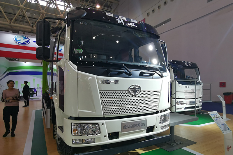 一汽解放 J6L 4×2 160kW 纯电动车厢可卸式垃圾车（ZBH5180ZXXCABEV）