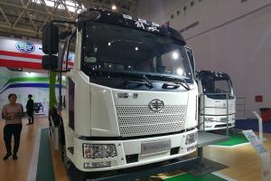 一汽解放 J6L 160kW 4×2 纯电动车厢可卸式垃圾车（ZBH5180ZXXCABEV）