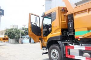 中国重汽 斯太尔D7B重卡 380马力 8X4 国五 5.6米自卸车(ZZ3313N2561E1N)