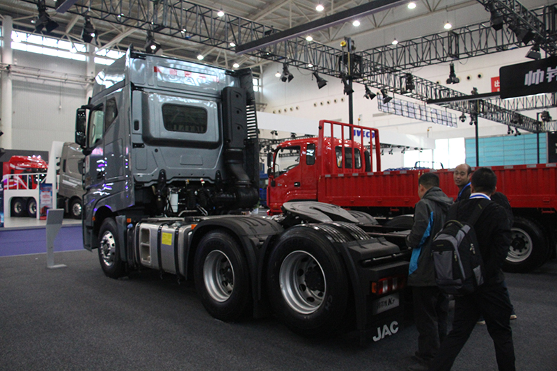 江淮 格尔发K7重卡 560马力 6×4 国六 牵引车