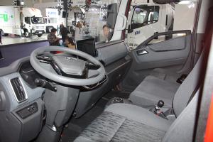 上汽跃进 快运C500-33 150马力 4×2 国六 载货车底盘（SH1043ZFDDWZ1）