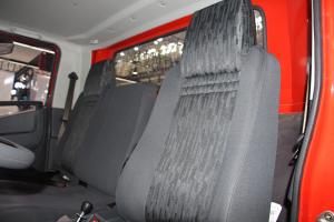上汽跃进 快运C500-33 150马力 4×2 国六 载货车底盘（SH1043ZFDDWZ1）
