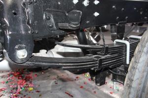 上汽跃进 快运C500-33 150马力 4×2 国六 载货车底盘（SH1043ZFDDWZ1）