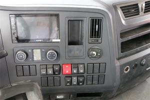 陕汽重卡 德龙X3000 超强版 550马力 6X4 国五牵引车(SX4250XC42)