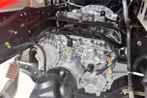 陕汽重卡 德龙新M3000 轻量化版 430马力 6X4 LNG 国五牵引车(SX4258GR384TL)