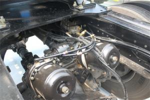 陕汽重卡 德龙新M3000 380马力 6X4 国五 CNG危险品牵引车(SX4258GV384TW)