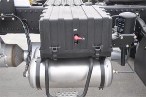 陕汽重卡 德龙X3000 黄金版 430马力 6X4 国五LNG牵引车(SX42584X384TL)