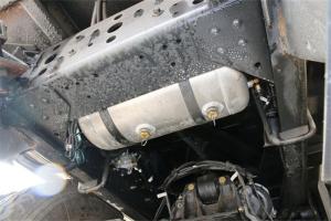 大运重卡 新N8V 350马力 8X4 5.6米 国五自卸车(CGC3310D5DDND)