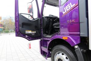 一汽解放 J6L中卡 质慧版 180马力 7.7米 国五厢式载货车(法士特)(CA5180XXYP62K1L5E5)