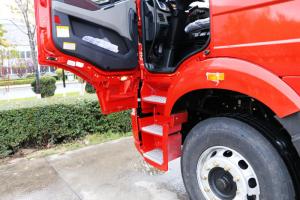 一汽解放 J6P重卡 绿通版 350马力 8X4 9.5米 国五载货车(CA1310P66K2L7T4E5)
