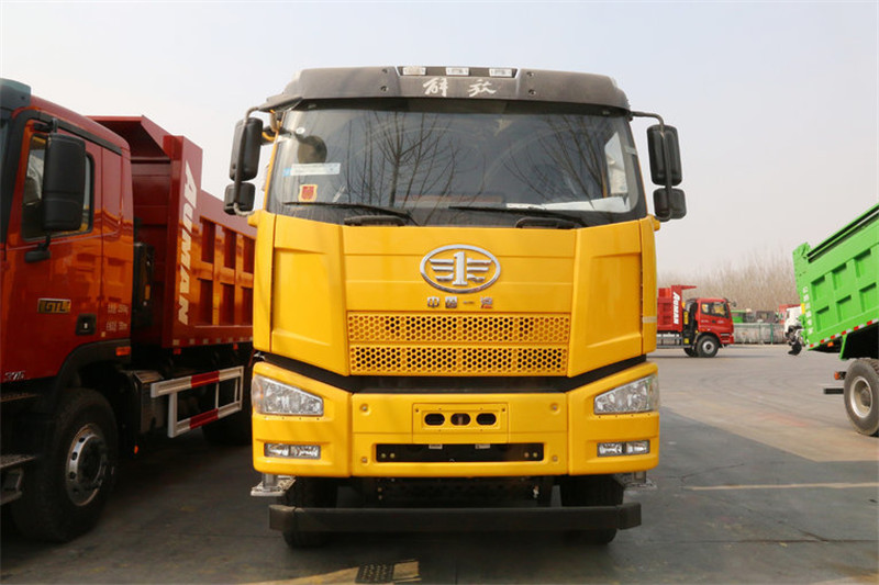 一汽解放 J6P重卡 420马力 6X4 6.4米 国五自卸车(CA3250P66K2L2T1A1E5)