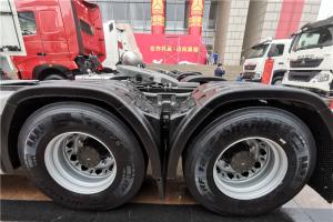 中国重汽 HOWO TX7重卡 标运版 460马力 6X4 国五牵引车(ZZ4257V324GE1)