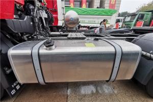 中国重汽 豪瀚 N7W 标运版 460马力 6X4 国五牵引车(ZZ4255N3246E1)