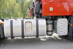 一汽解放青汽 JH6+重卡 生活舱版 500马力 6X4 国五AMT牵引车(CA4250P33K25T1E5A80)