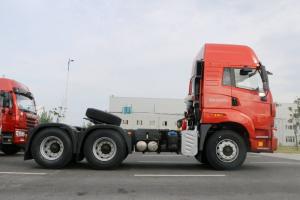 一汽解放青汽 天V重卡 430马力 6X4 京五牵引车(435后桥)(CA4256P2K15T1E5A80)