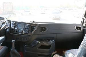 一汽解放青汽 JH6重卡 460马力 6X4 LNG牵引车(国六)(CA4250P25K2T1NE6A80)
