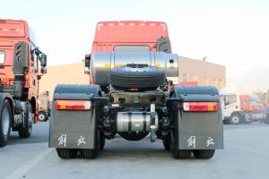 一汽解放青汽 天V重卡 400马力 6X4 国五LNG牵引车(3.7速比)(CA4258P2K15T1NE5A80)
