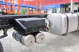 一汽解放青汽 JH6重卡 420马力 8X4 9.5米 国五仓栅式载货车(CA5310CCYP25K2L7T4E5A80)