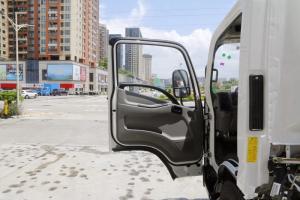 江铃 凯锐EV 4.5T 4.2米单排厢式 82.43kWh 纯电动轻卡载货车(JX5043XXYTGD25BEV)