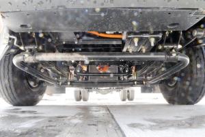 江铃 凯锐EV 4.5T 4.2米单排厢式 82.43kWh 纯电动轻卡载货车(JX5043XXYTGD25BEV)