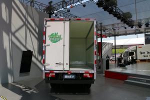 江铃 凯锐800EV 4.5T 4.2米单排厢式 107.52kWh 纯电动轻卡载货车(JX5043XXYTG25BEV)
