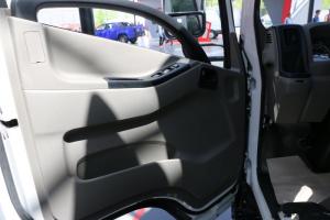 江铃 凯锐800EV 4.5T 4.2米单排厢式 107.52kWh 纯电动轻卡载货车(JX5043XXYTG25BEV)