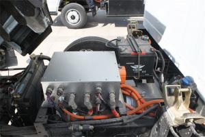 唐骏汽车 T1系列 4.5T 4.15米单排 80.59kWh 纯电动厢式轻卡载货车(ZB5045XXYBEVKDD6)