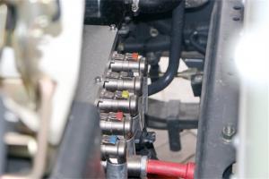 东风柳汽 乘龙L2 4.5T 4.165米单排 86kWh 纯电动厢式轻卡载货车(LZ5046XXYL2AZBEV)