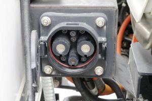 东风华神 特商 4.5T 4.05米 72.1kWh 纯电动厢式轻卡载货车(EQ5045XXYTBEV4)