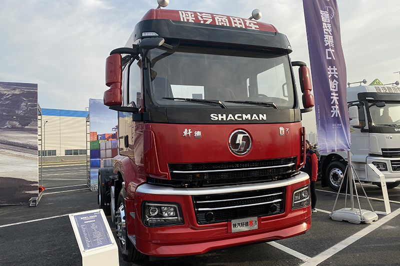 陕汽商用车 轩德翼3 350马力 4×2 国六 港口运输牵引车 