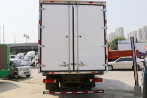福田 奥铃大黄蜂 210马力 6.1米 国五排半厢式载货车(BJ5186XXY-A1)