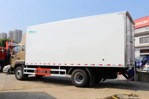 福田 奥铃大黄蜂 210马力 6.1米 国五排半厢式载货车(BJ5186XXY-A1)