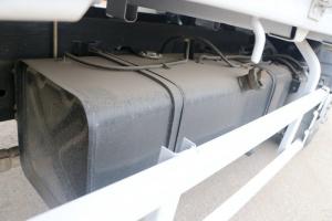 庆铃 五十铃100P 98马力 4.275米 国五单排栏板轻卡载货车(QL1040A6HA)