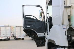 庆铃 五十铃巨咖 380马力 6X4 国五危险品牵引车(QL4251U2NDZ)