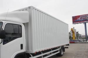 庆铃 五十铃700P系列中卡 190马力 7.012米 国五单排厢式载货车(QL5100XXYA8PA)