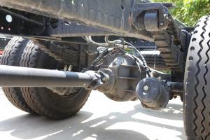 东风商用车 天锦中卡 180马力 4X2 6.75米 国五仓栅式载货车(DFH5160CCYBX1JVA)