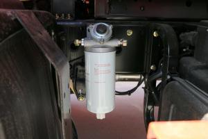 东风商用车 天锦中卡 180马力 4X2 6.75米 国五仓栅式载货车(DFH5180CCYBX3JV)
