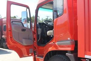 东风商用车 天锦中卡 180马力 4X2 7.65米 国五厢式载货车(DFH5160XXYBX2DV)
